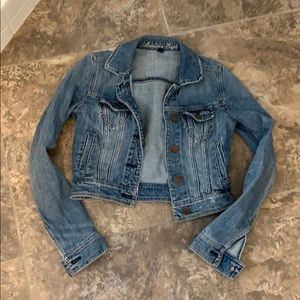 Denim jacket (cropped)